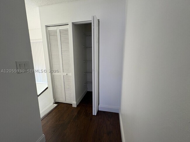 Building Photo - 6979 SW 110th Pl
