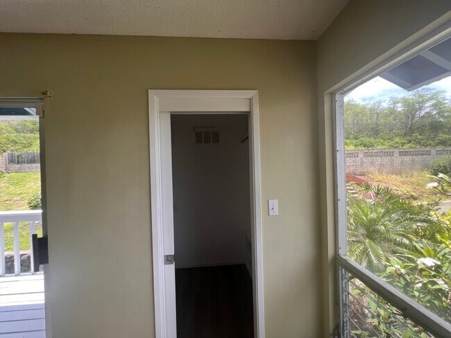 Building Photo - 7133 Niumalu Loop