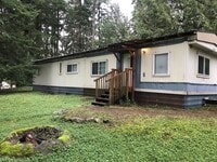 Building Photo - Charming 2 Bedroom in the Mountains!