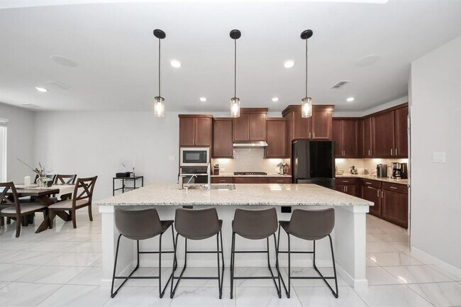 Building Photo - 21638 Laggan Clf Ln