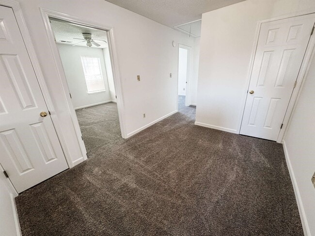 Building Photo - 7047 S Estacada Way