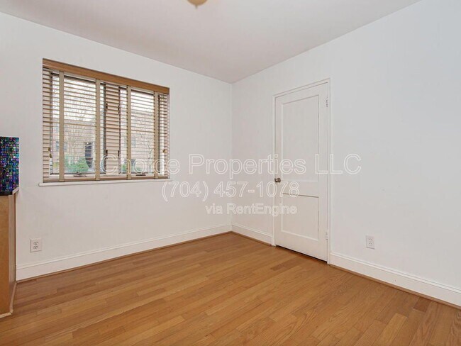 Building Photo - 227 N Dotger Ave