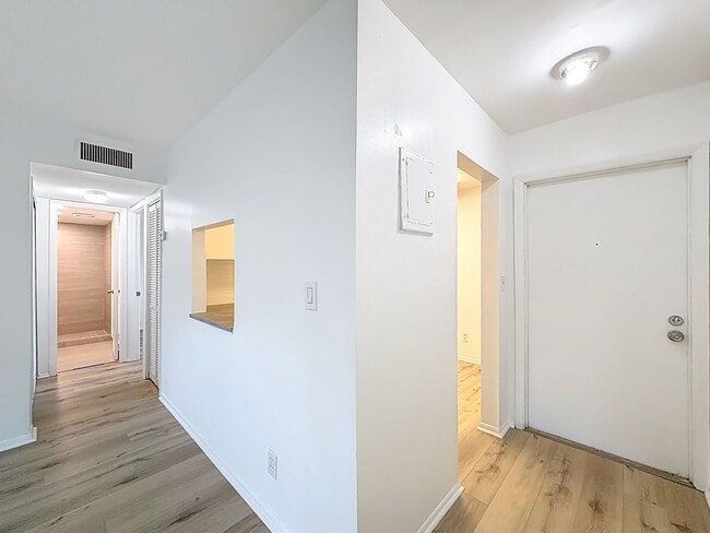 Building Photo - Newly remodeled  2 BEDROOM 2 BATH