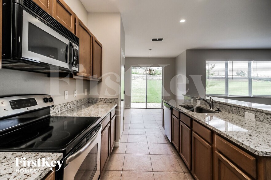 Building Photo - 2796 Grassmoor Loop