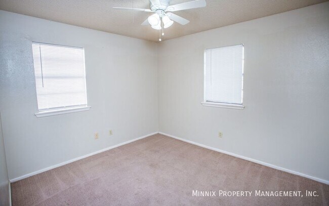 Building Photo - 4804 53rd St