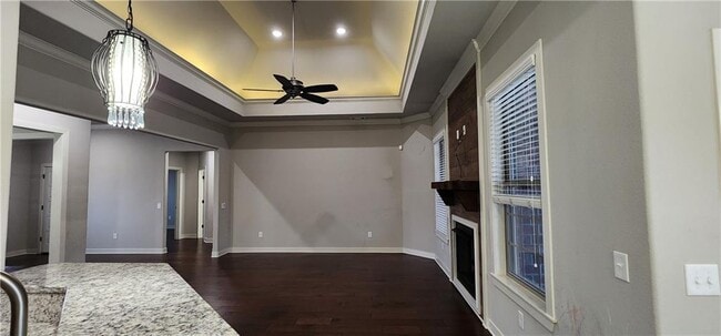 Building Photo - 3200 SW Hazelnut Ave