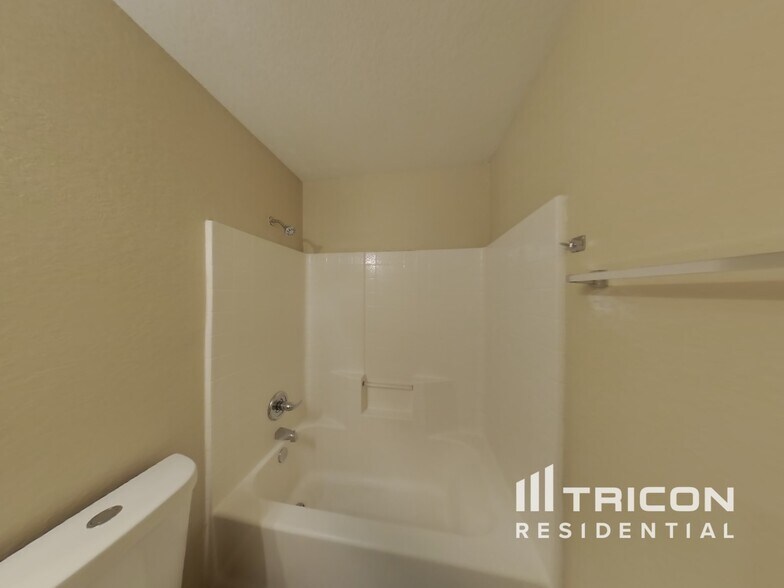 Building Photo - 8707 Woodrigg Dr
