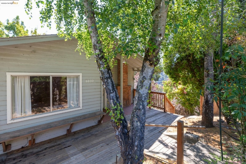 Building Photo - 6022 Merriewood Dr