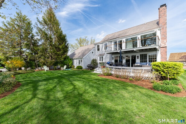 Building Photo - 187 Dolphin Cove Quay