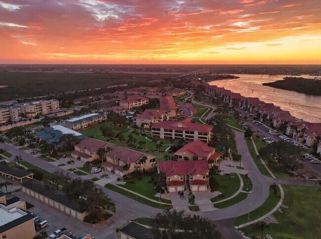 Building Photo - 438 Bouchelle Dr