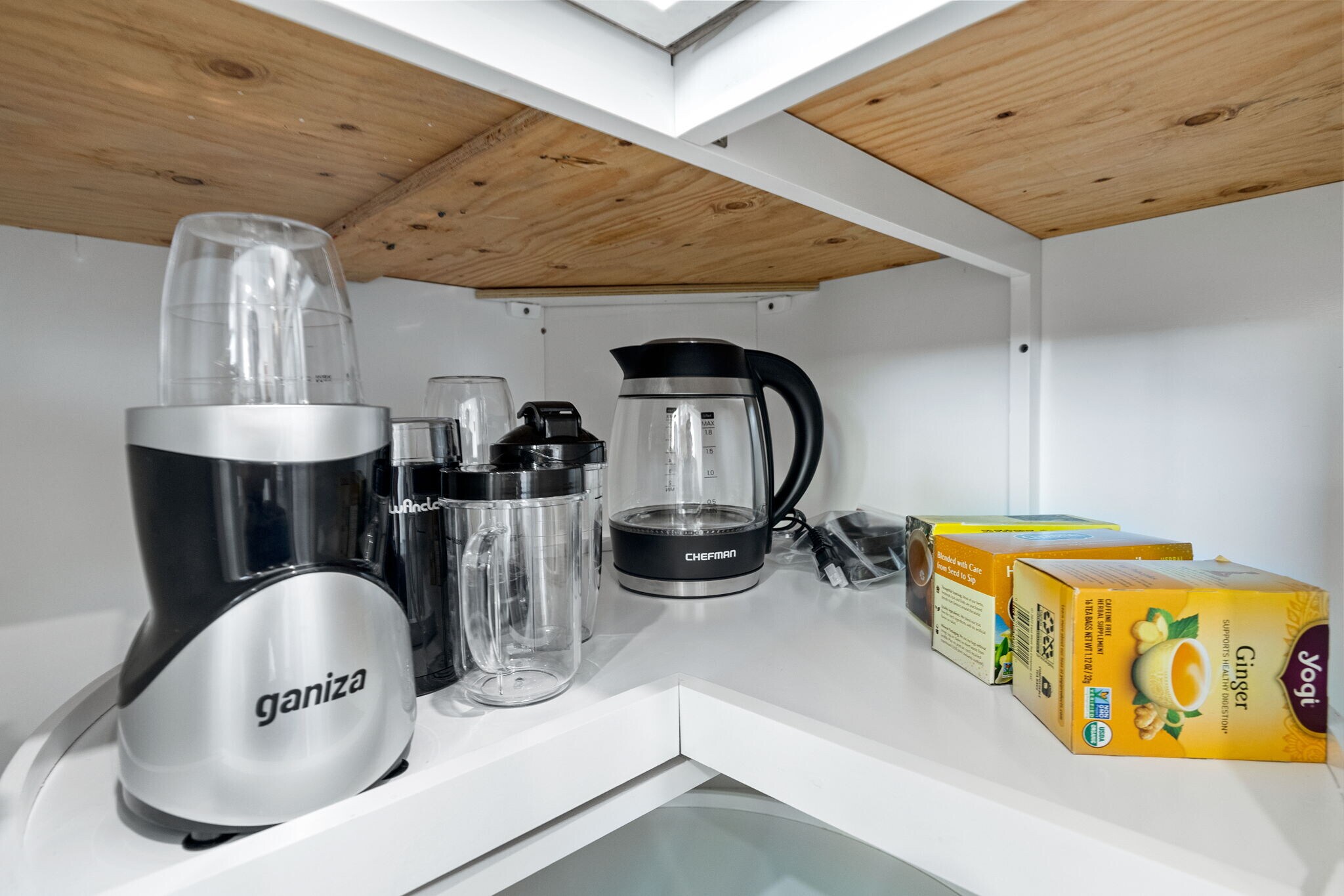 Building Photo - 3758 Gaviota Ave