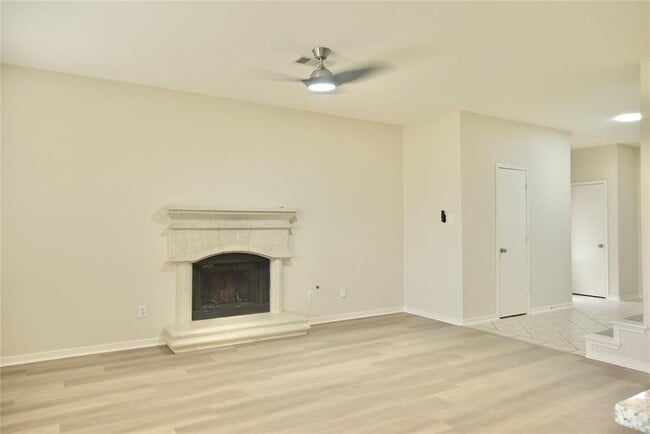 Building Photo - 23902 Spring Way Dr
