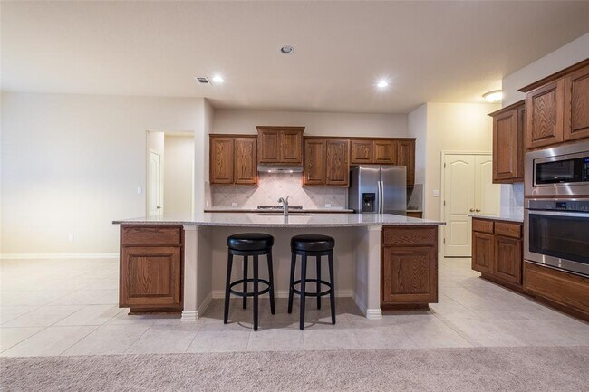 Building Photo - 165 Lady Bird Ln