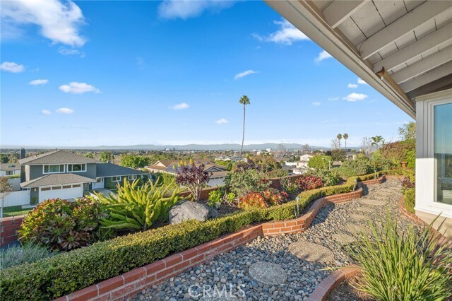 Building Photo - 2633 Buckeye St