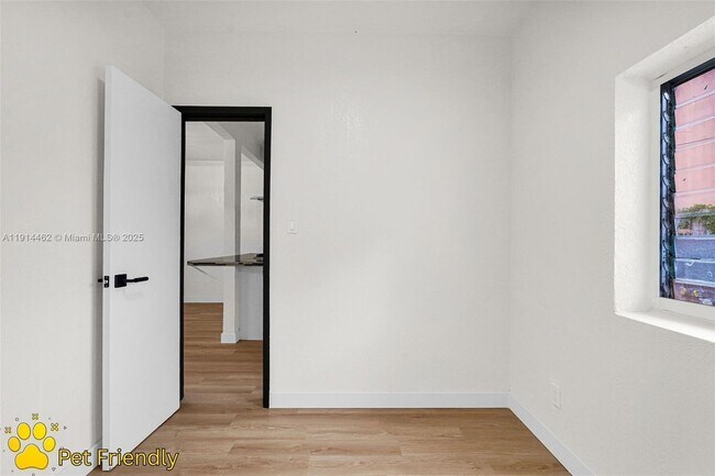 Building Photo - 12287 NE 7th Ave