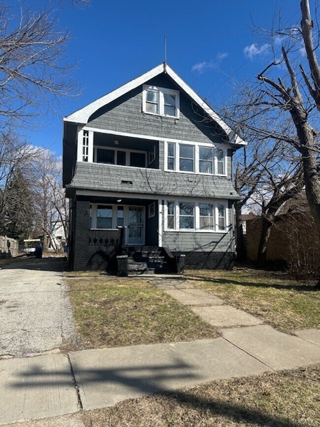 Primary Photo - E 177TH