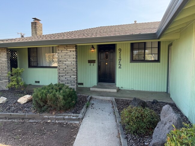 Building Photo - 9172 Thilow Dr
