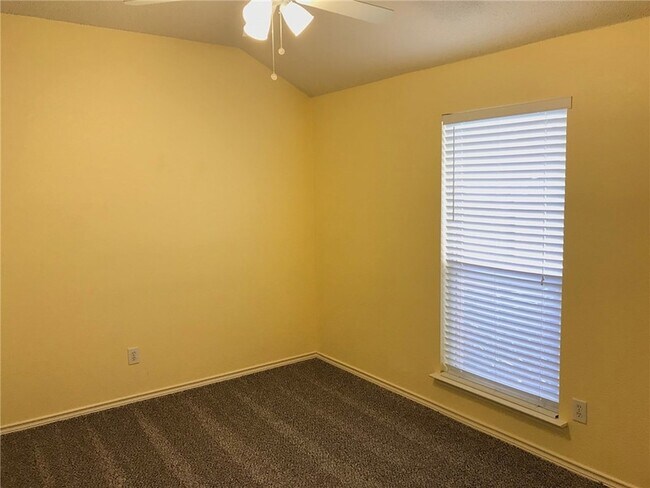 Building Photo - 1300 Rosewood Ln