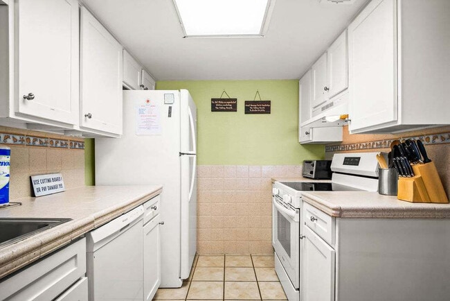 Building Photo - 1412 Eleventh Street-SI FL2-ID1023183P