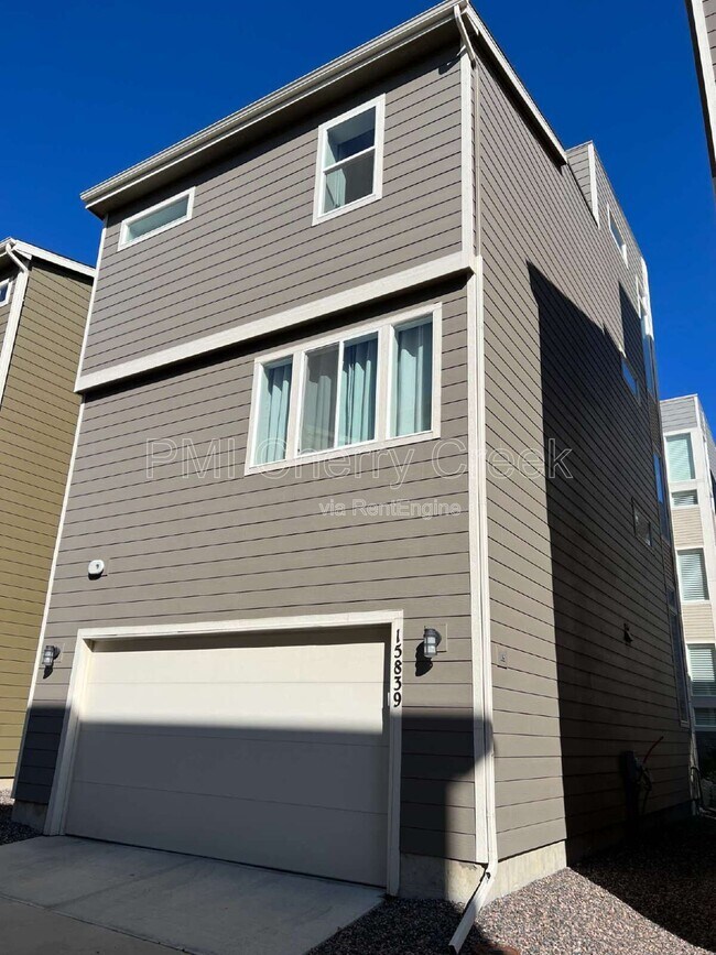 Building Photo - 15839 E Broncos Pl