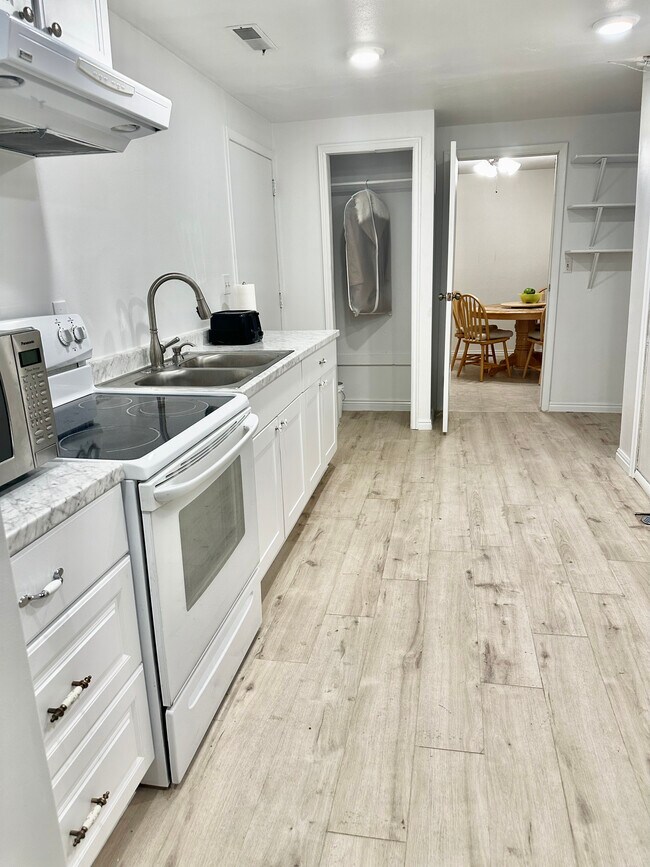 Kitchen-a - 685 Quail Valley Dr