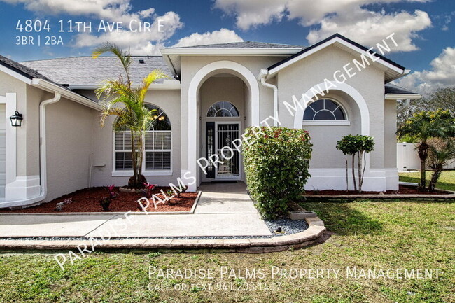 Building Photo - Terrific 3 Bedroom/2 Bath Pool Home with F...