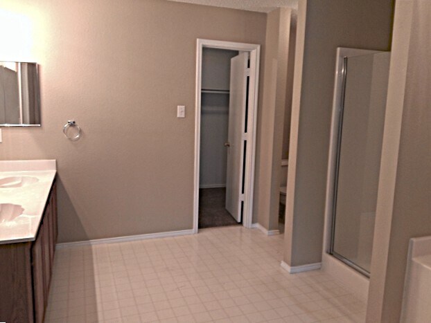 Building Photo - 12104 Worchester Dr