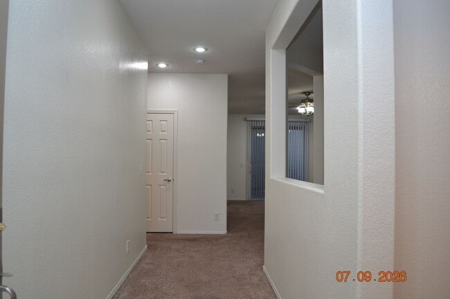 Building Photo - 2BED/2BA SOUTHWEST HOME - 1 STORY IN GATED COMMUNITY WITH POOL AREA AND SPA
