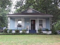Building Photo - Move-in Special! 1/2 off first month's rent!