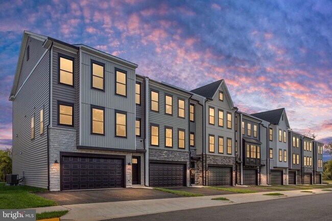 Building Photo - 356 Evermore Ln