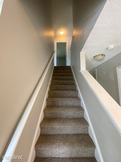 Building Photo - 4 br, 2.5 bath House - 7 Woodlea Ridge Ct