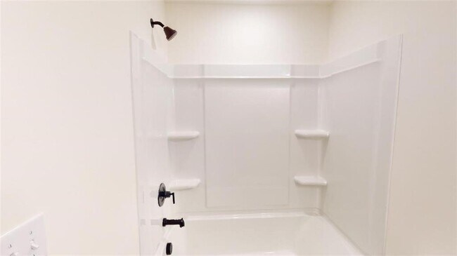 Building Photo - 5873 Greystone Dr