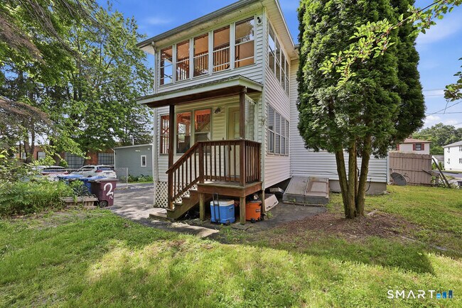 Building Photo - 23 Alden St