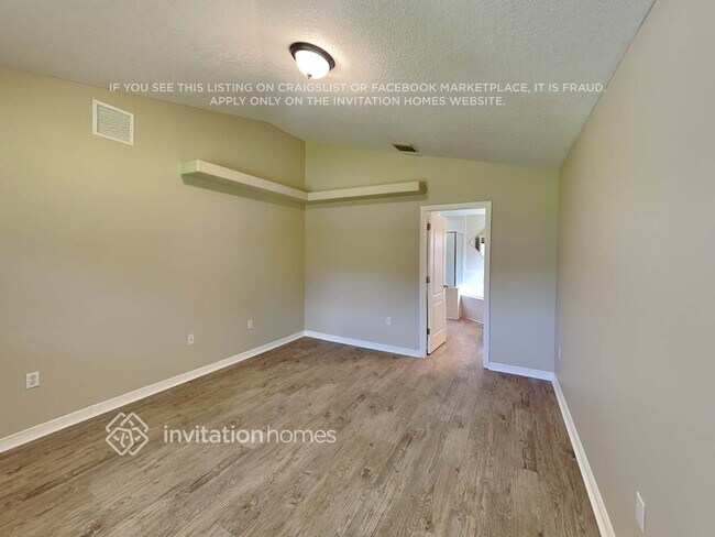 Building Photo - 1141 Creekview Ct