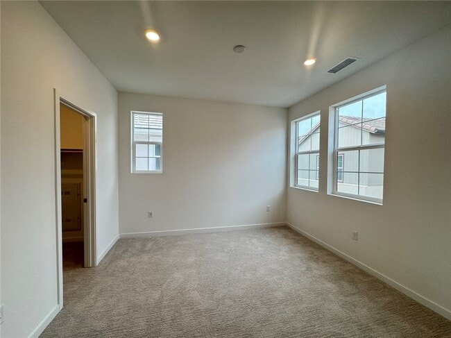 Building Photo - 12772 Lomond Wy