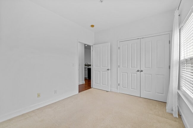 Building Photo - 8441 Callabee Way