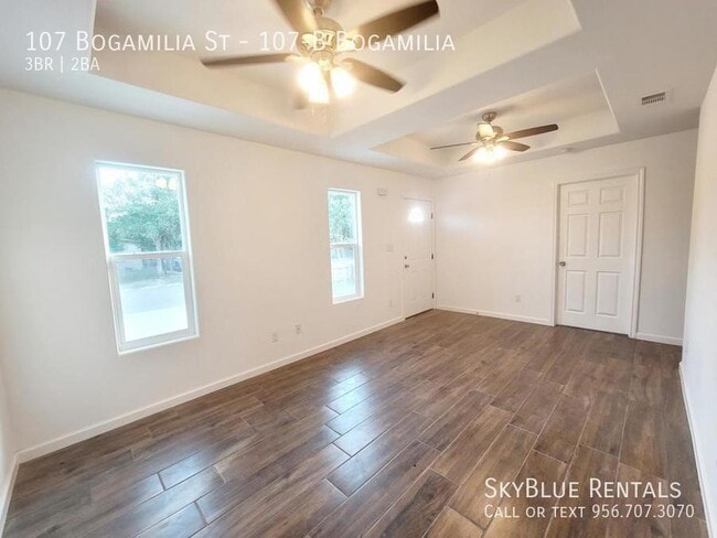 Building Photo - 107 Bogamilia St