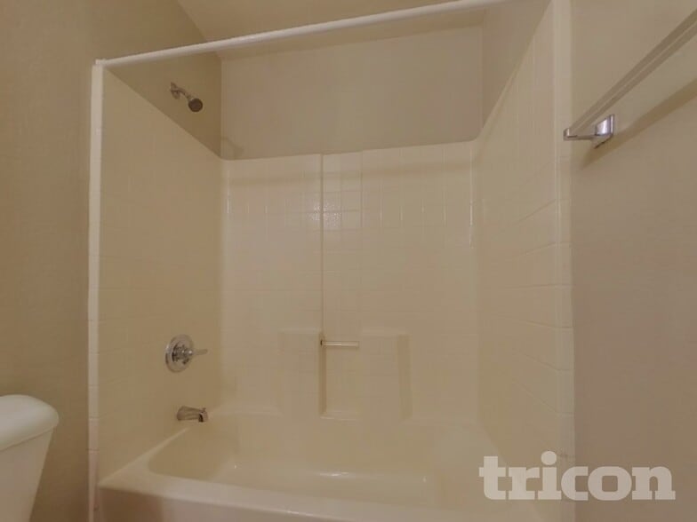 Building Photo - 24172 W Desert Bloom St