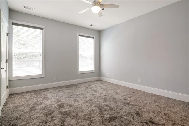 Building Photo - 58 Emerson Hill Square