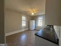 Building Photo - 165 S Main St