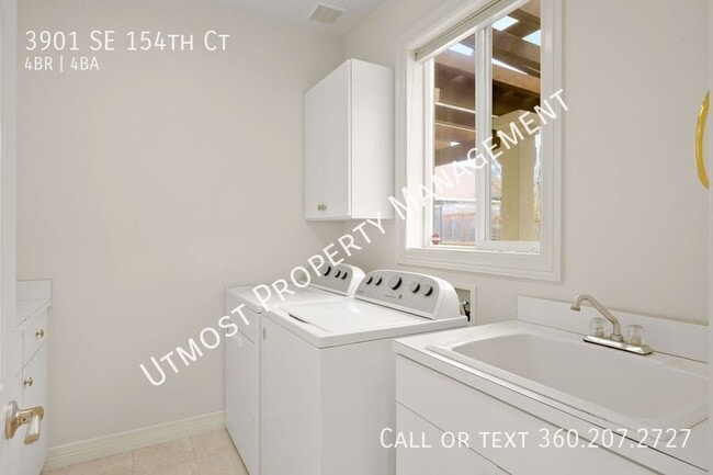 Building Photo - 3901 SE 154th Ct