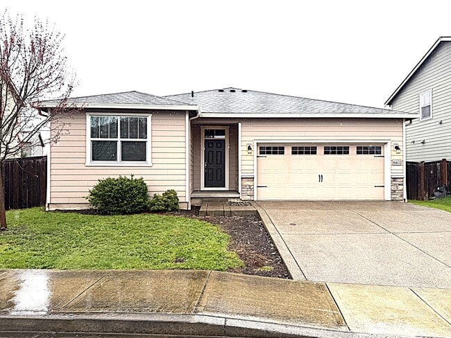 Building Photo - 16602 NE 91st St