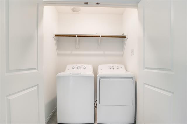 Building Photo - 14124 Calderwood St