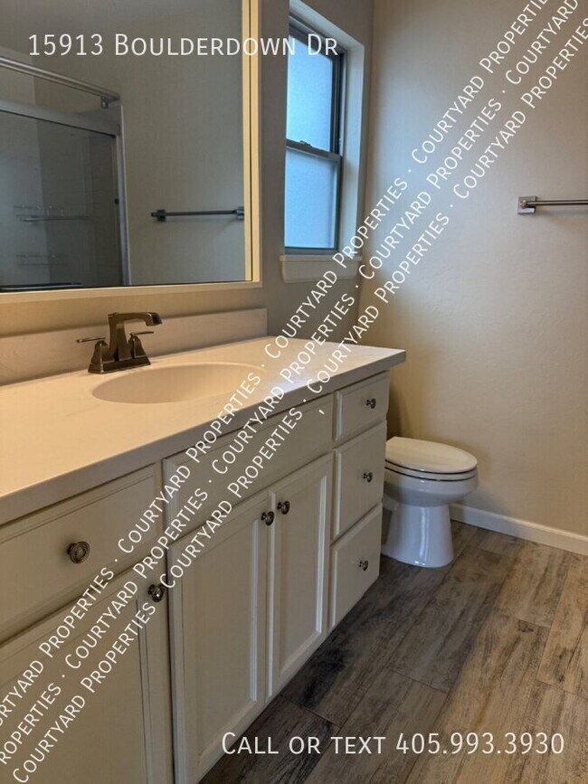 Building Photo - 15913 Boulderdown Dr