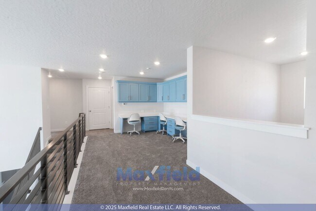 Building Photo - Modern EV Friendly Upgraded 5 BD 4 BA 3 GA...