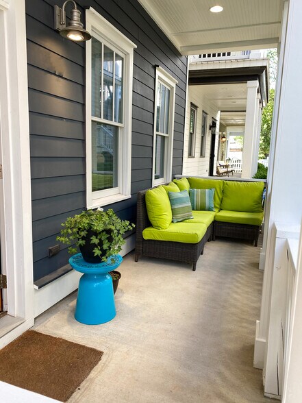 Building Photo - 204 Burns Ave