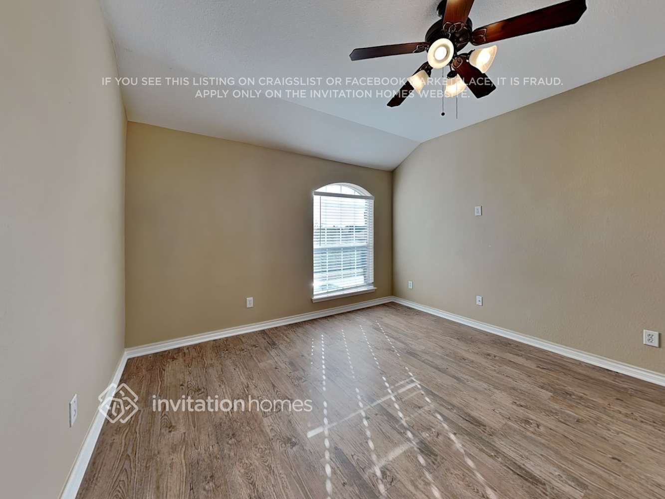 Building Photo - 830 Randall Rd