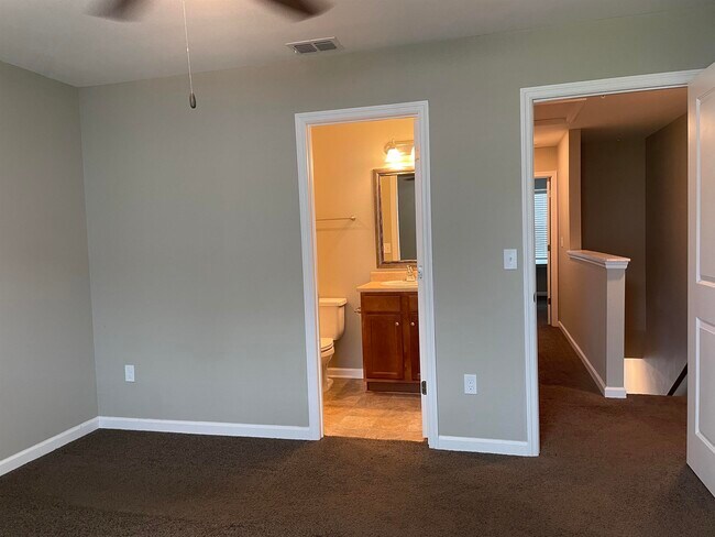 Building Photo - 2253 Del Carmel Way