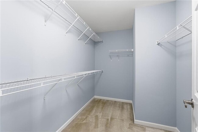 Building Photo - 903 Misty View Ct SW