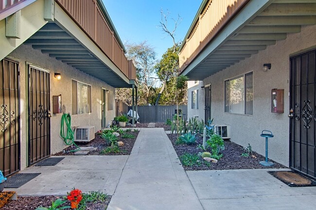 Building Photo - 8088 Golden Ave